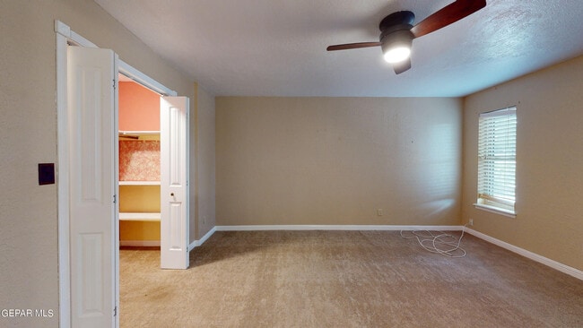 Building Photo - 801 Claravista Ln