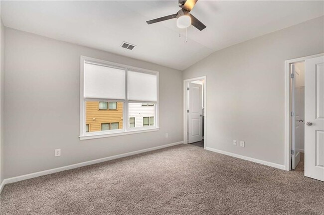 Building Photo - 752 Winton Way