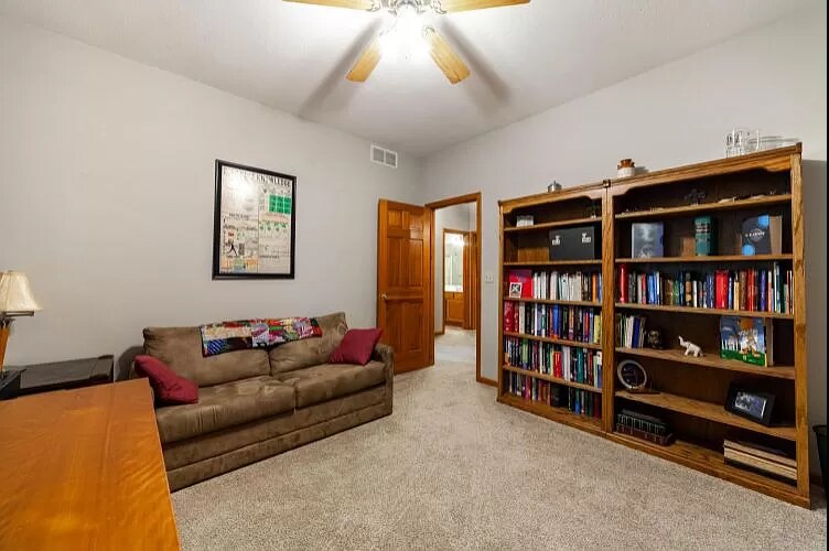 Building Photo - 4405 Fall River Dr
