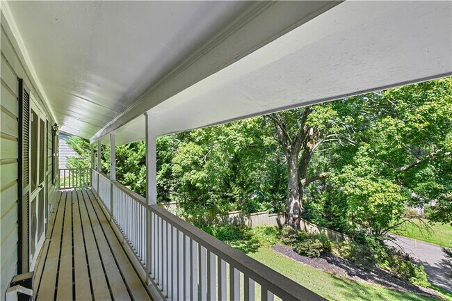 Building Photo - 1708 Childerlee Ln NE