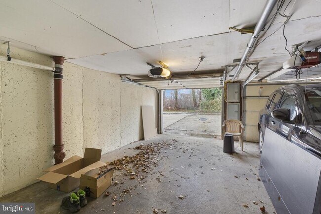 Building Photo - 5443 Houghton Pl