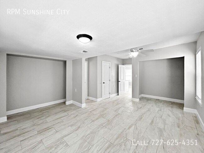 Building Photo - 56 44th Ave