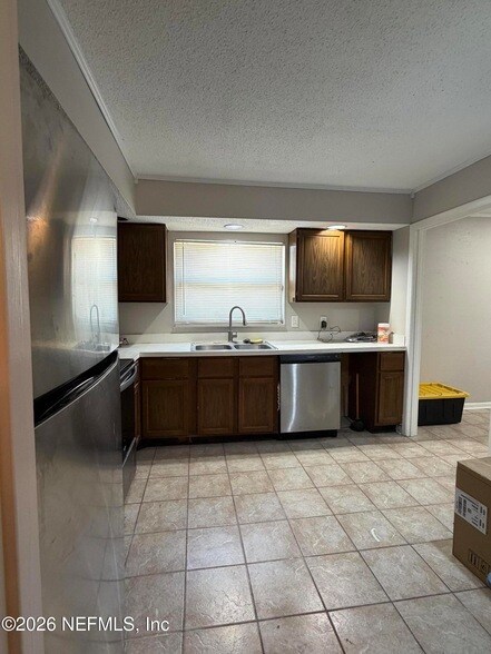 Building Photo - 396 Regency Wood Dr