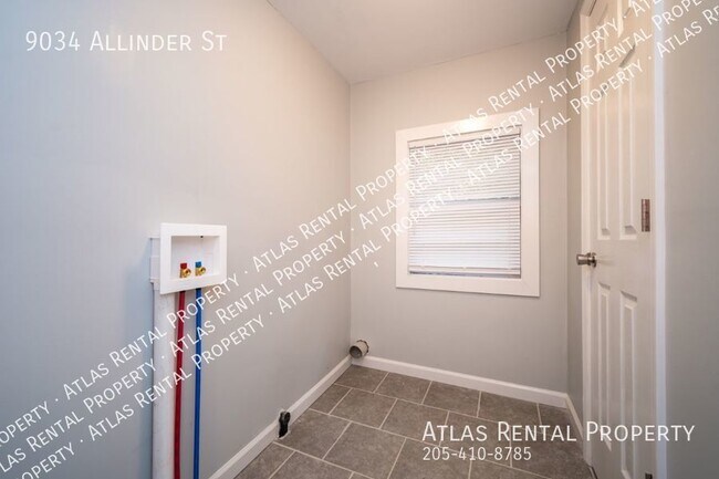 Building Photo - 9034 Allinder St