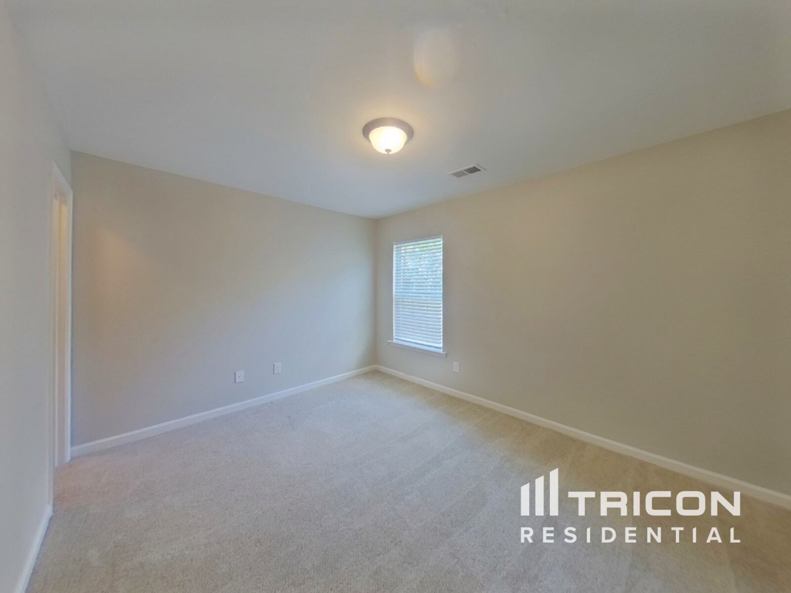 Building Photo - 417 Saddleback Trl