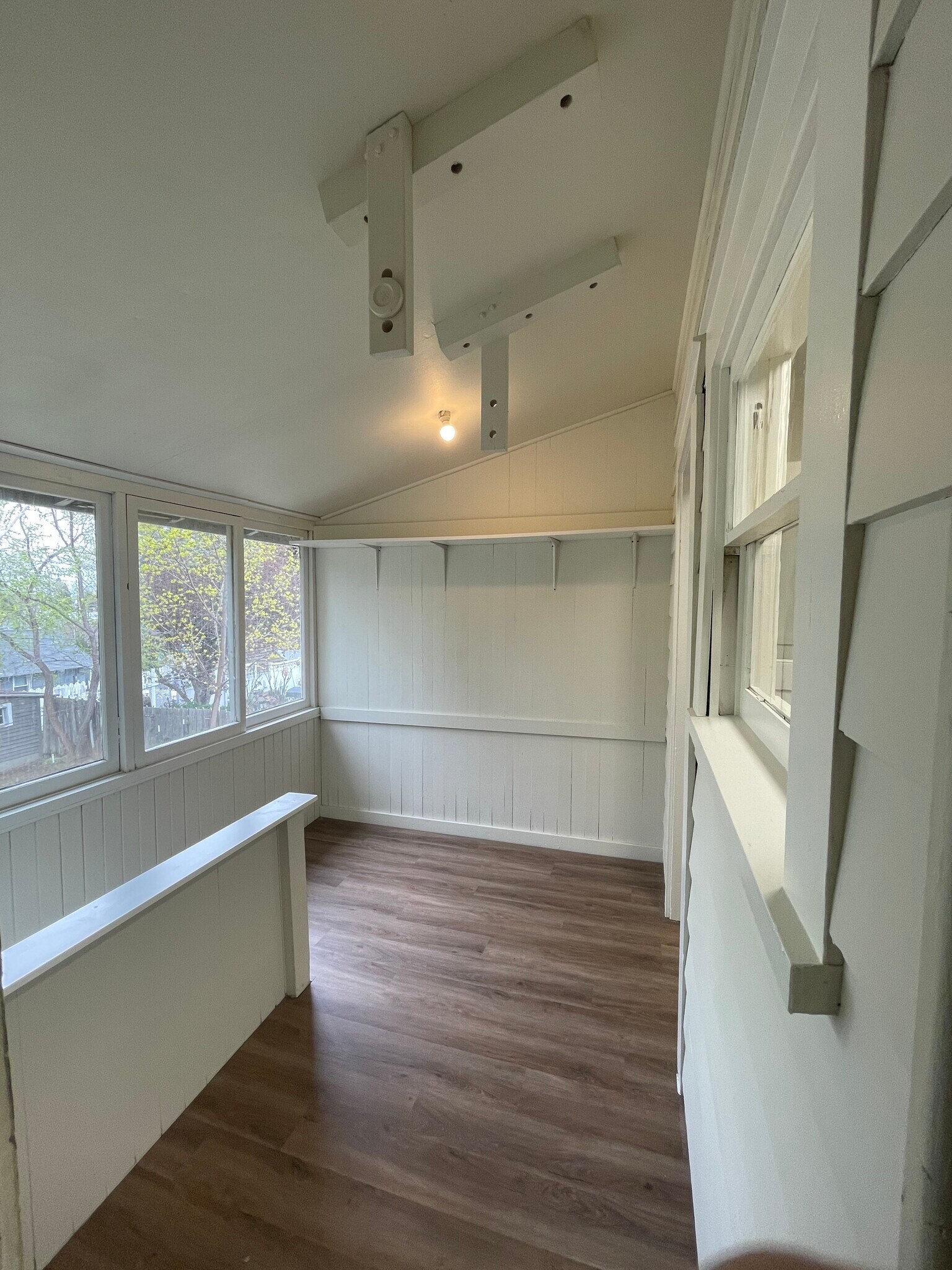 Building Photo - 903 S 19th Ave