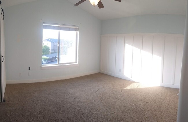 Building Photo - 1045 S 1700 W