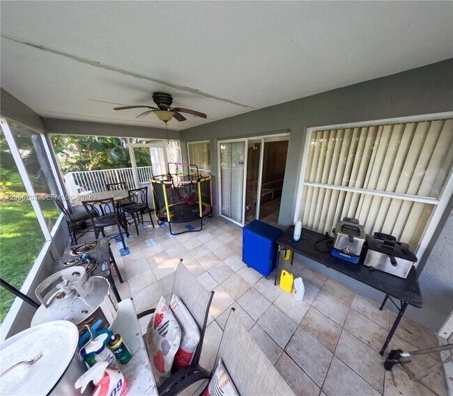 Building Photo - 1834 SW Gemini Ln