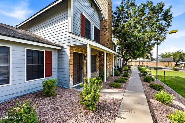 Building Photo - 9831 S 48th Way