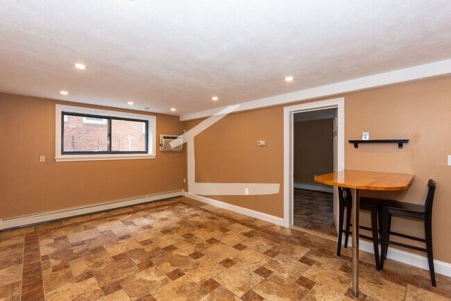 Building Photo - 9/1 No Fee! Spacious 1BR near Packard's Corner, heat/hw inc!