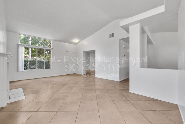 Building Photo - 1240 Visconti Dr