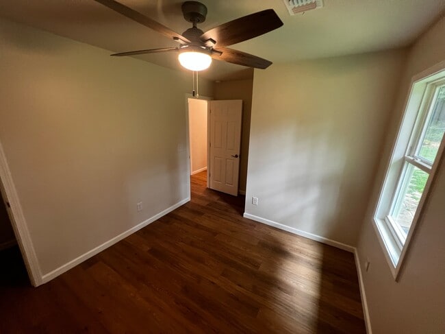 Building Photo - 3025 Barrett Ct