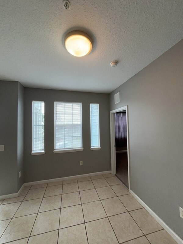 Building Photo - 5257 Cane Island Loop
