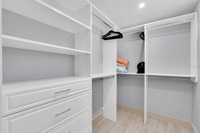 Building Photo - 6440 3rd Palm Point