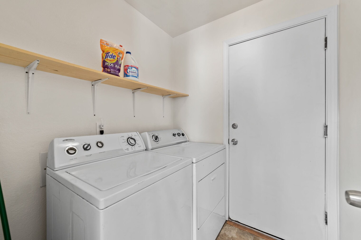 Building Photo - 5242 Sierra Highlands Ct