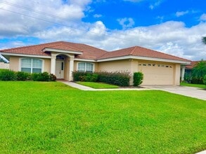 Building Photo - 150 Morning Glory Cir