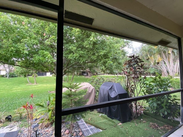 Building Photo - 416 Buttonwood Pl