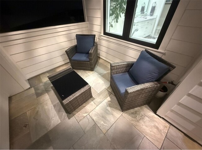 Building Photo - 512 Jasmine Ave