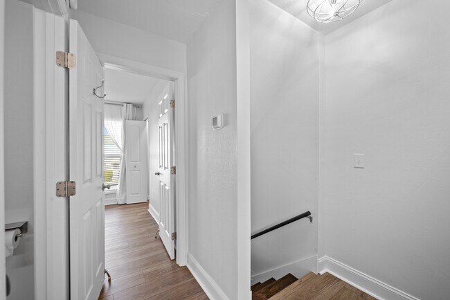 Building Photo - 11816 Cypress Hill Cir