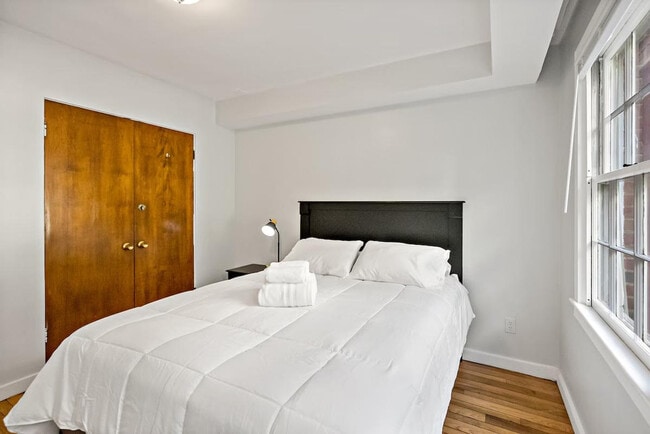 Building Photo - 3303 Water St NW