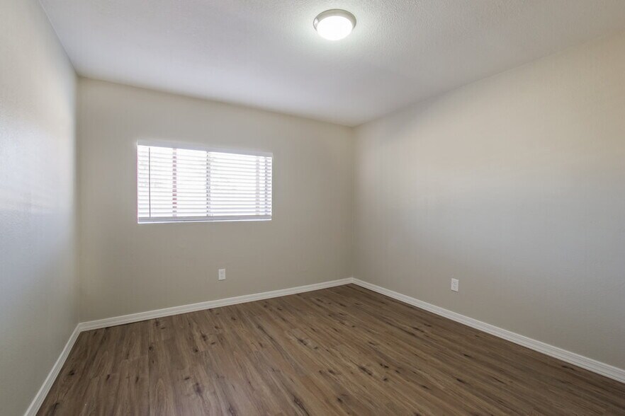 Building Photo - 4725 W Wescott Dr
