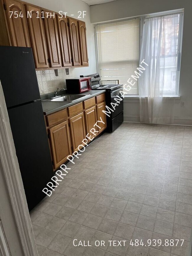 Primary Photo - 754 N 11th St