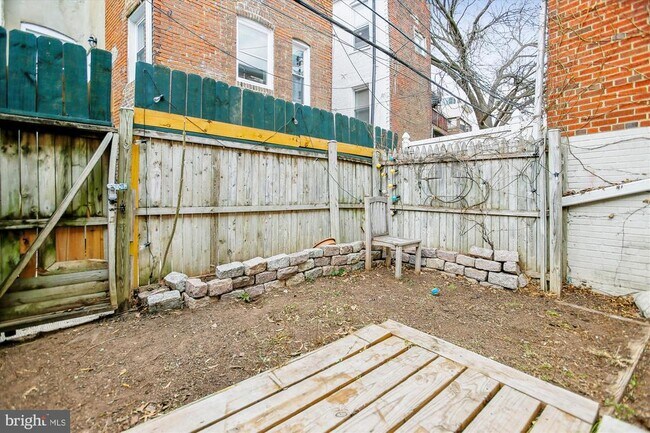 Building Photo - 1610 4th St NW