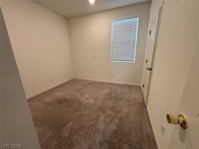 Building Photo - 7008 Dandelion Pk Ave