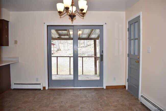 Building Photo - 6785 Middle Grove Rd
