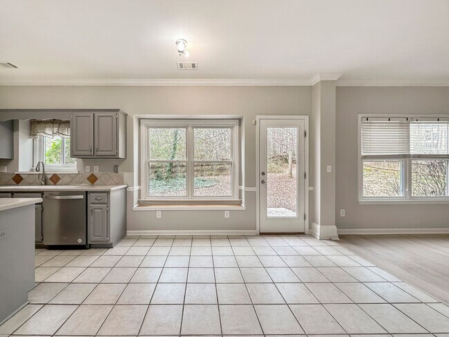 Building Photo - Beautiful 4BR / 2.5BA Home in Chattahoochee High School District – Fresh Paint & Updated Flooring