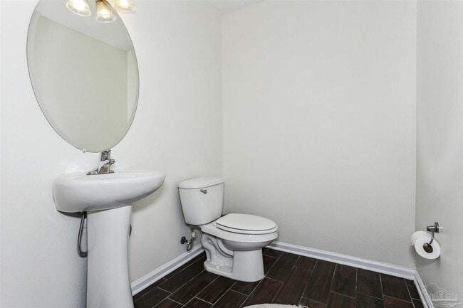 Building Photo - 499 Portside Dr