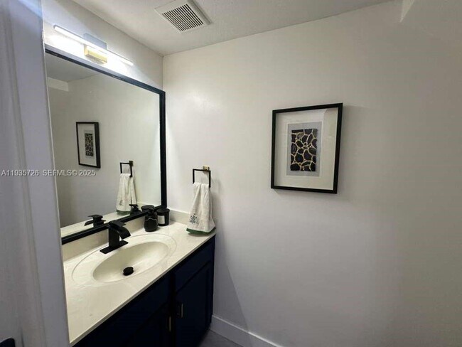 Building Photo - 9350 SW 171st Ct