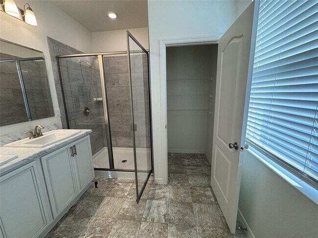 Building Photo - 279 Sunfish Dr
