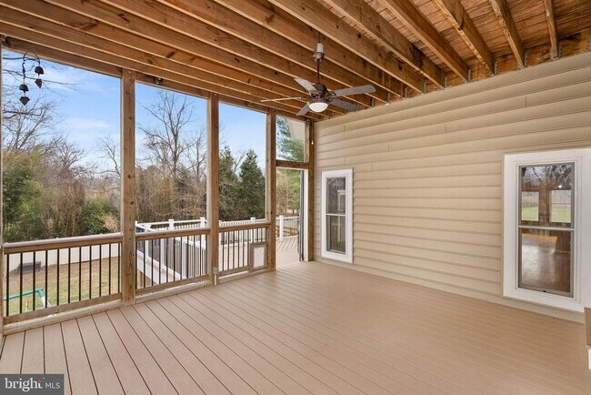 Building Photo - 19451 Youngs Cliff Rd