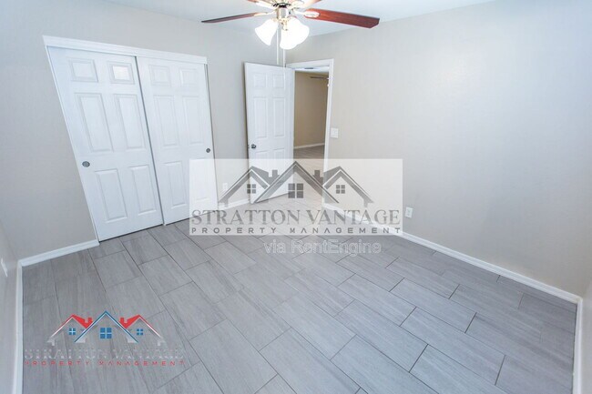 Building Photo - 2204 West Campbell Ave