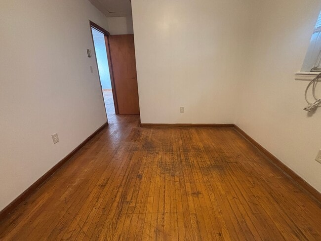 Building Photo - Idlewild Property