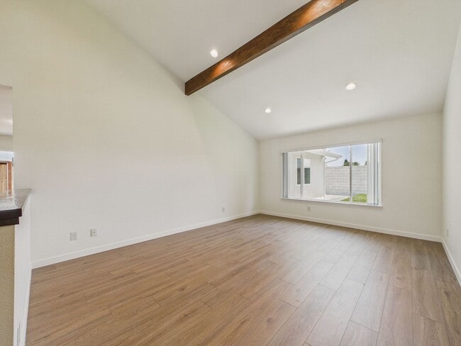 Building Photo - COMPLETELY BRAND NEW HOUSE from ground up! Available NOW $5,300
