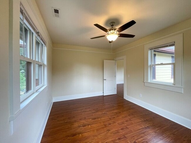 Building Photo - 56 Starnes Ave