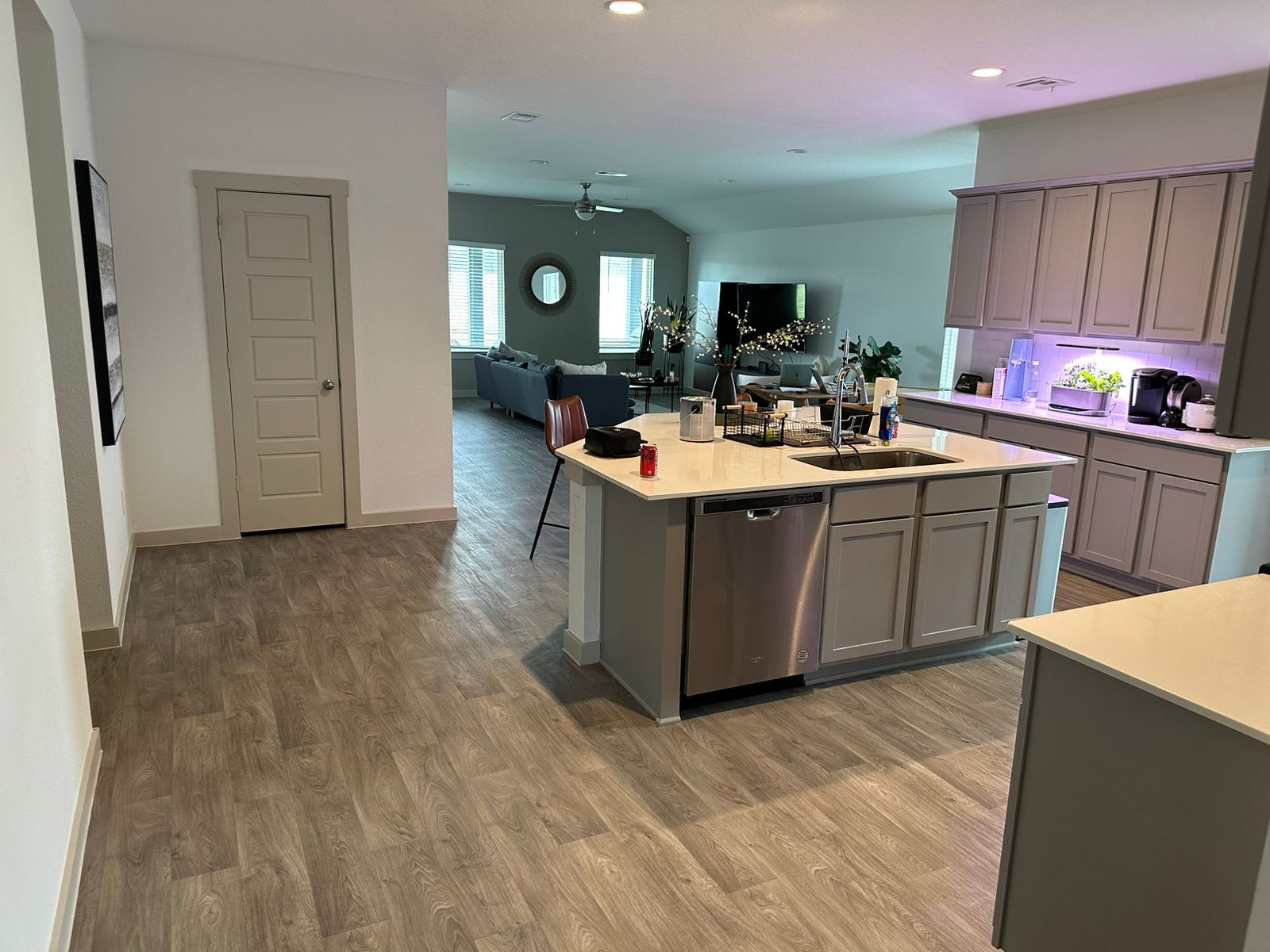 Building Photo - 3555 Crestfield Ln