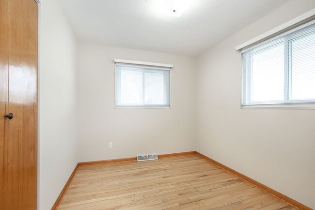 Building Photo - # Bedroom/2 Bath Single family!  Brook Park! Finished Basement