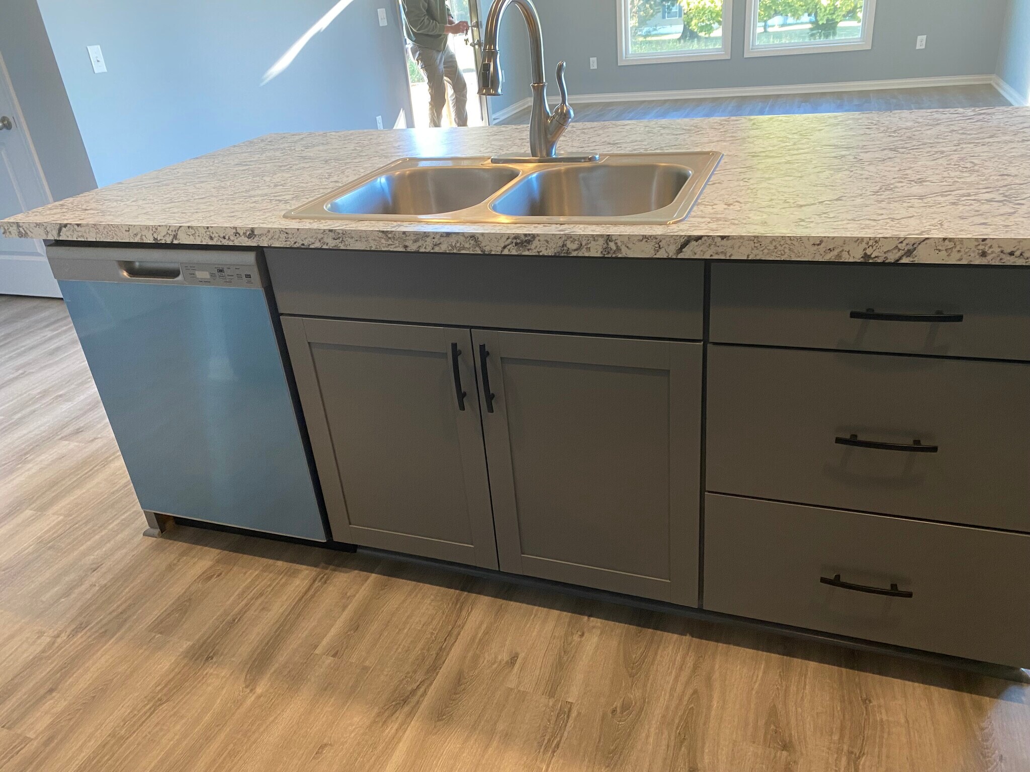 Building Photo - 6557 Valley Brook Trce