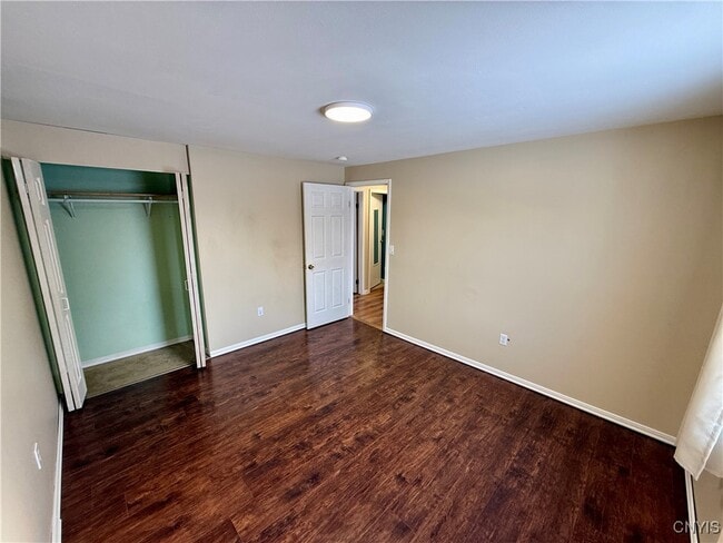 Building Photo - 8497 Chinkapin Cir