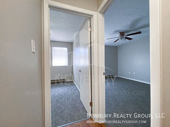 Building Photo - Spacious 2-Bedroom Apartment in a Serene C...