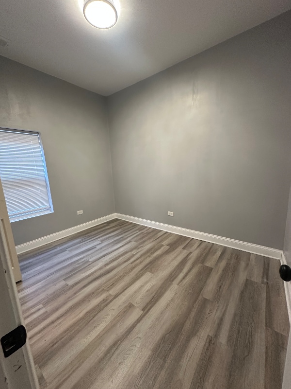 Building Photo - 7627 S Lowe Ave