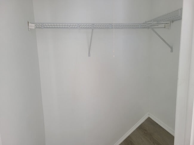 Building Photo - 6945 Cinderella Rd