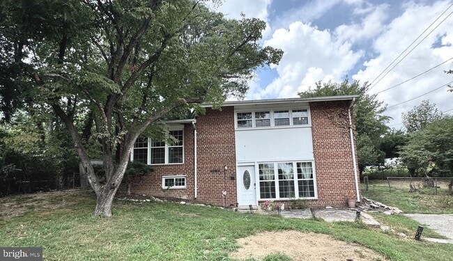 Primary Photo - 5610 Iona Way