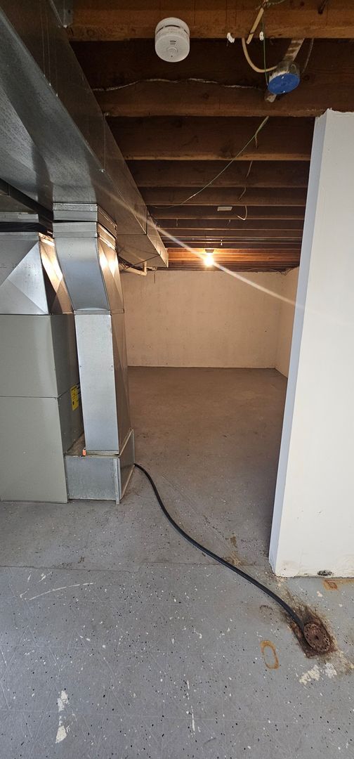 Building Photo - 2513 Hillcrest Dr