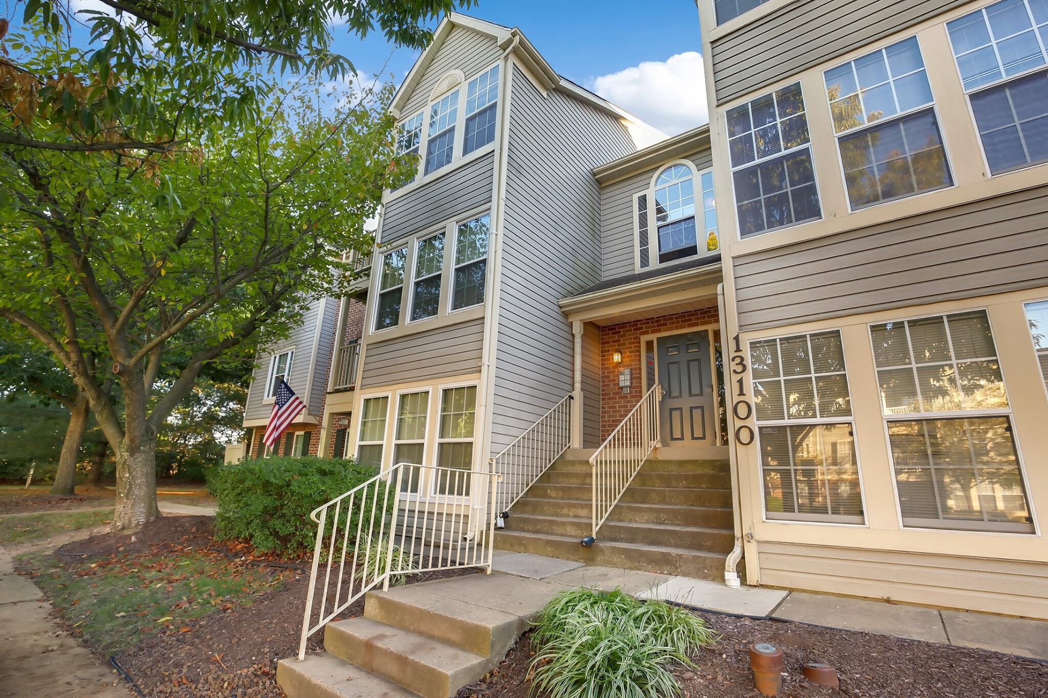 Building Photo - 13100 Briarcliff Terrace