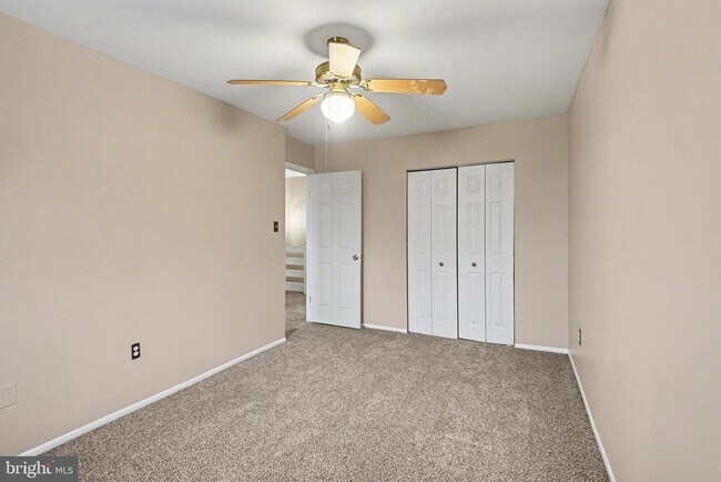 Building Photo - 1280 Fox Run