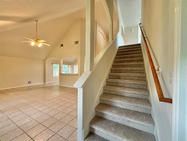 Building Photo - 110 S Merryweather Cir